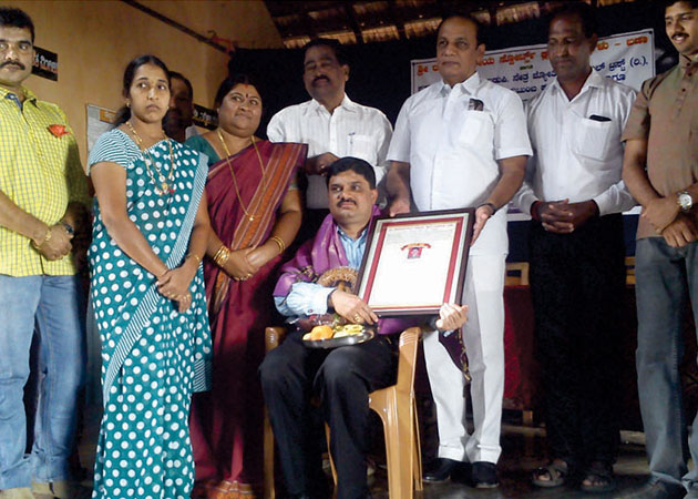 Awarded the Netra Ratna Award by Ramanjaneya Sports club Udupi in 2013