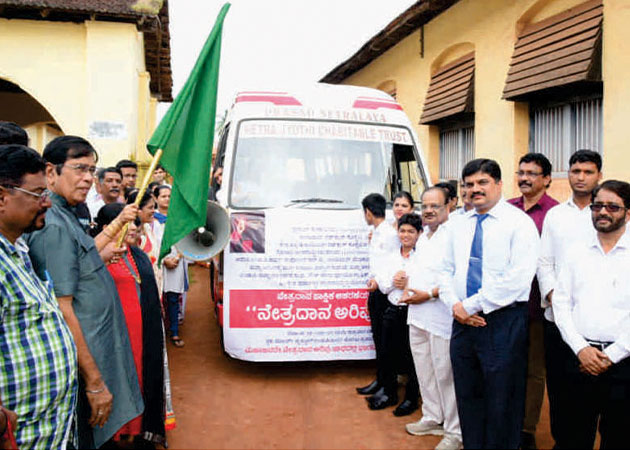 Ex Union Minister Sri Oscar Fernandes inaugurated eye donation rally on the occasion of eye donation fortnight
