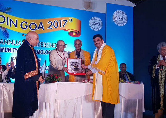 Honoured-at-the-ACOIN-Goa-2017-Ophthalmic-Conference-for-Community-Services